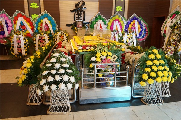 殡仪馆各项服务的价格是都由相关部门制定的吗（殡仪馆服务贵吗）